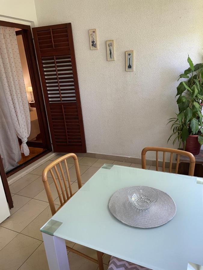 Gorana Studio Apartment Jelsa  Exterior photo